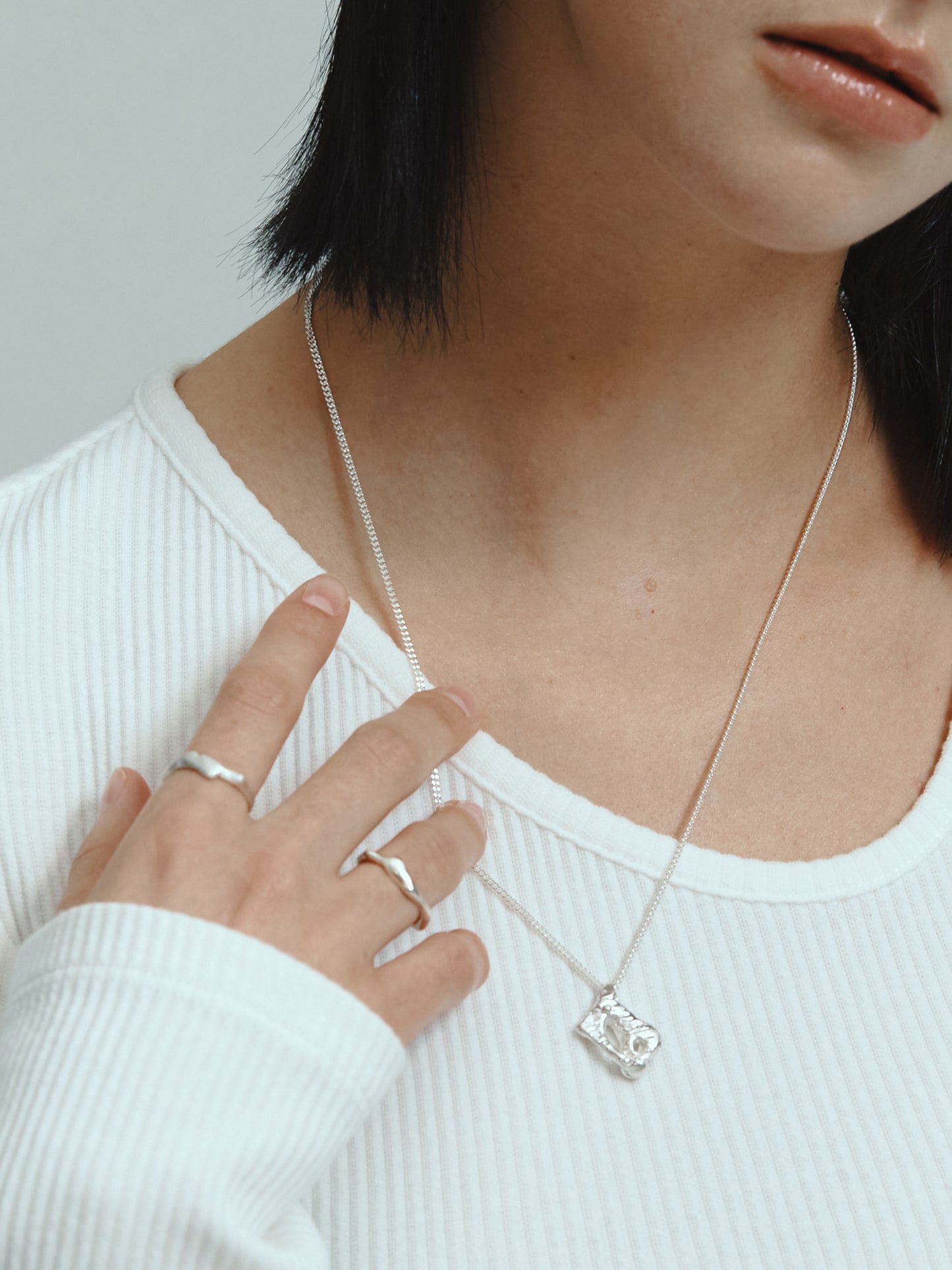 Ocean current necklace