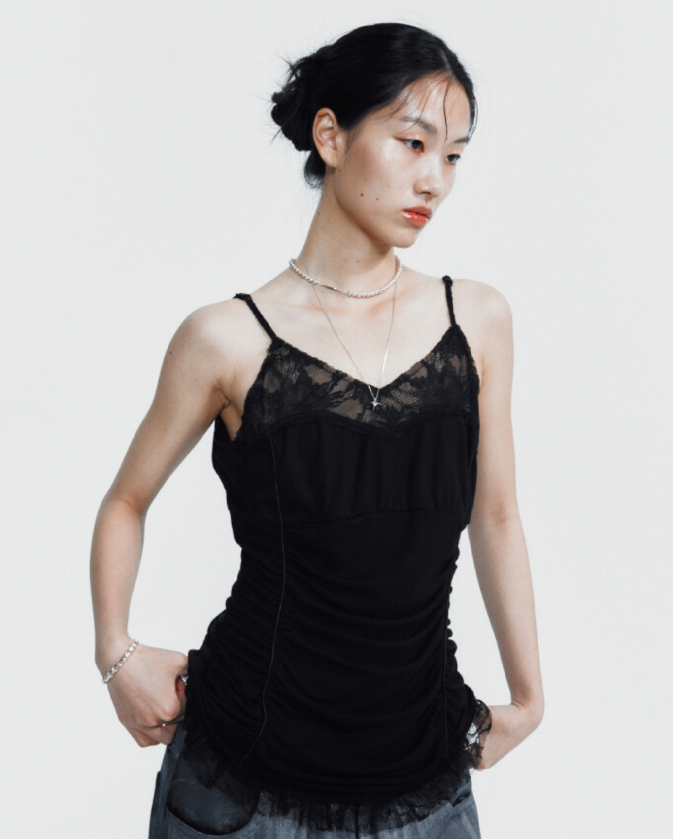 Bamboo lace sleeveless top black
