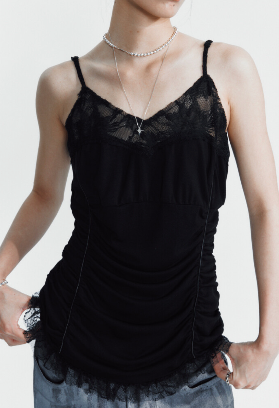 Bamboo lace sleeveless top black
