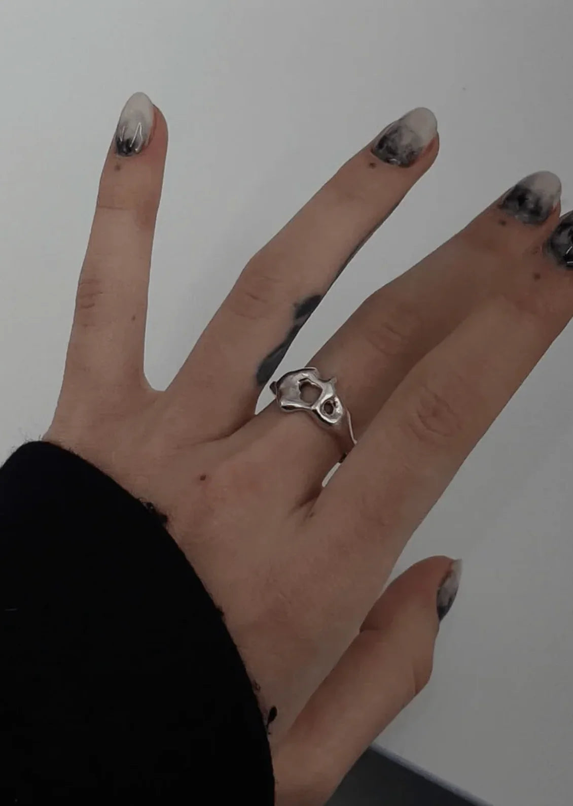 BQ_4 ring