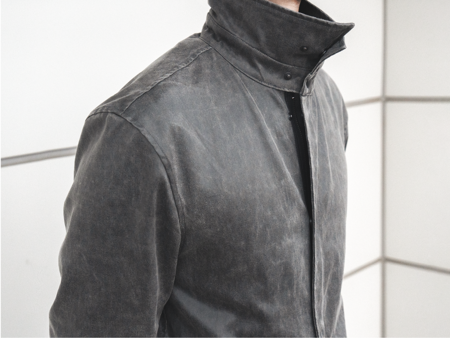 Panel collar field coat_ver imbalance (washed leather)