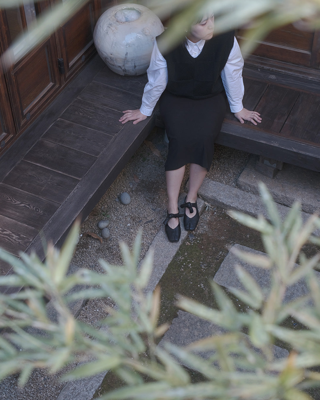 Maki lamb skin flats