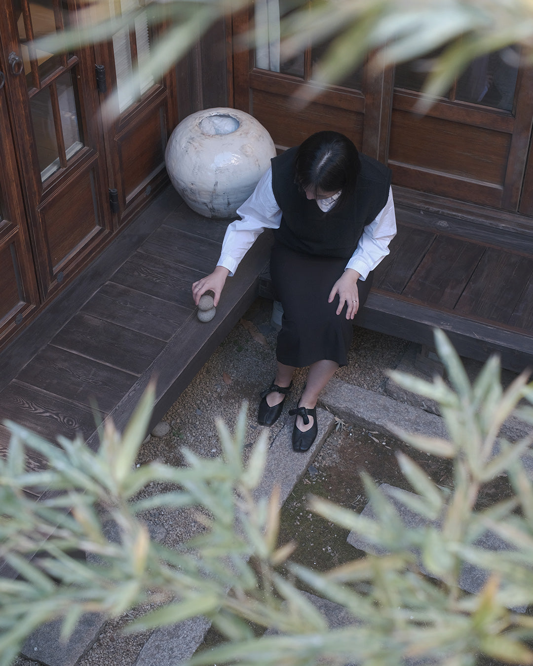 Maki lamb skin flats