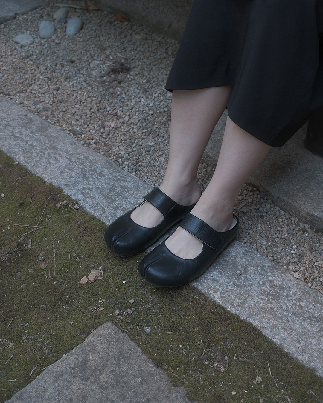 Harui black mary jane tabi flats