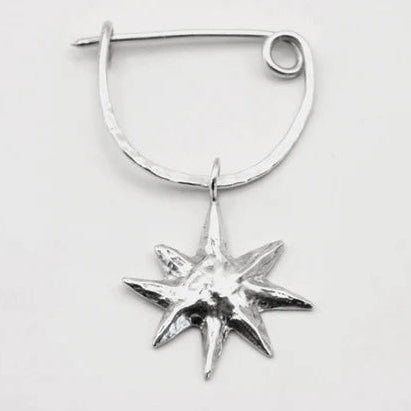 Kiki star brooch