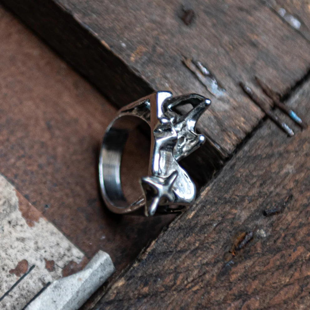 Stars & rivine ring