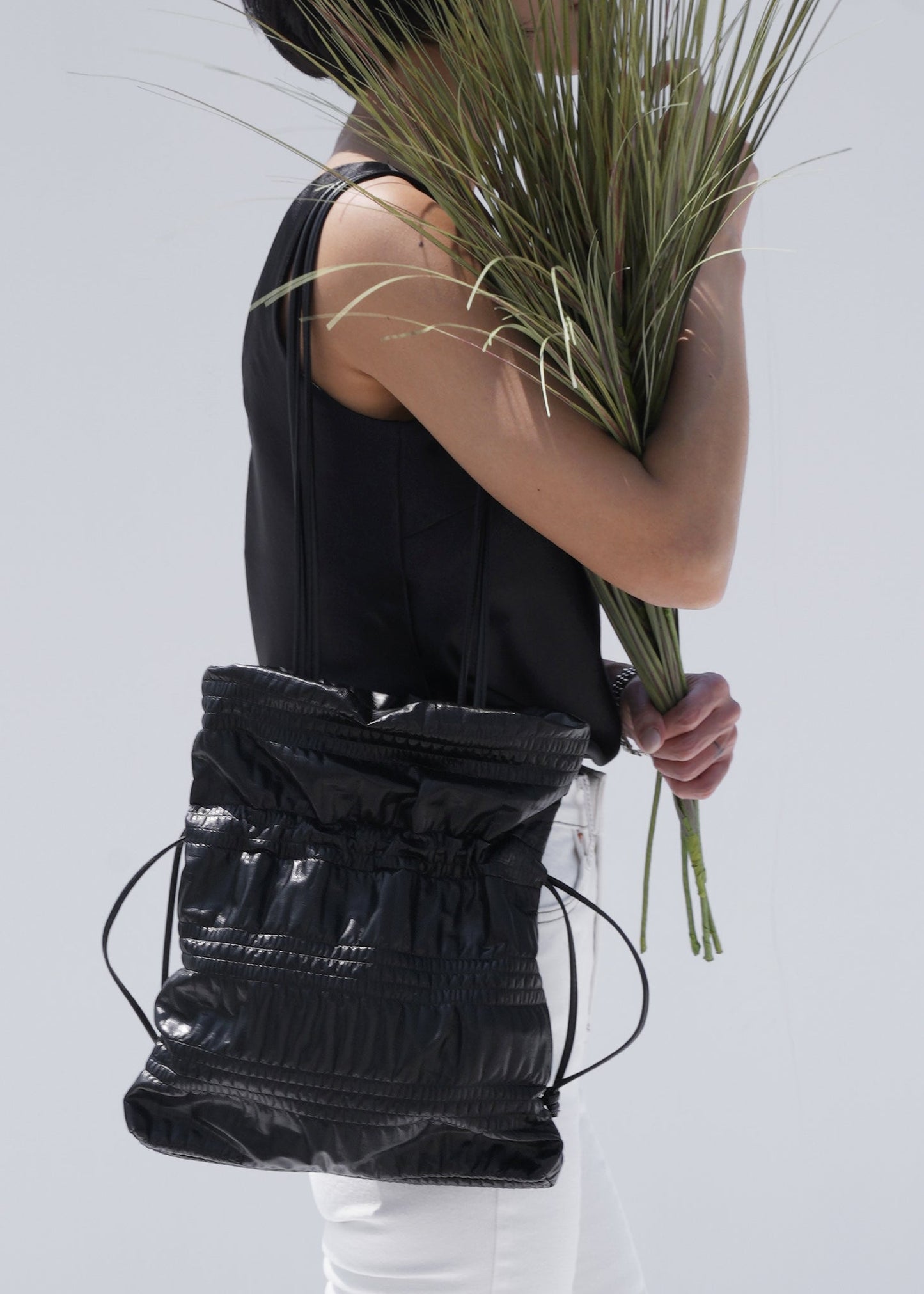 Crinkle Shoulder Bag_Sleek Black