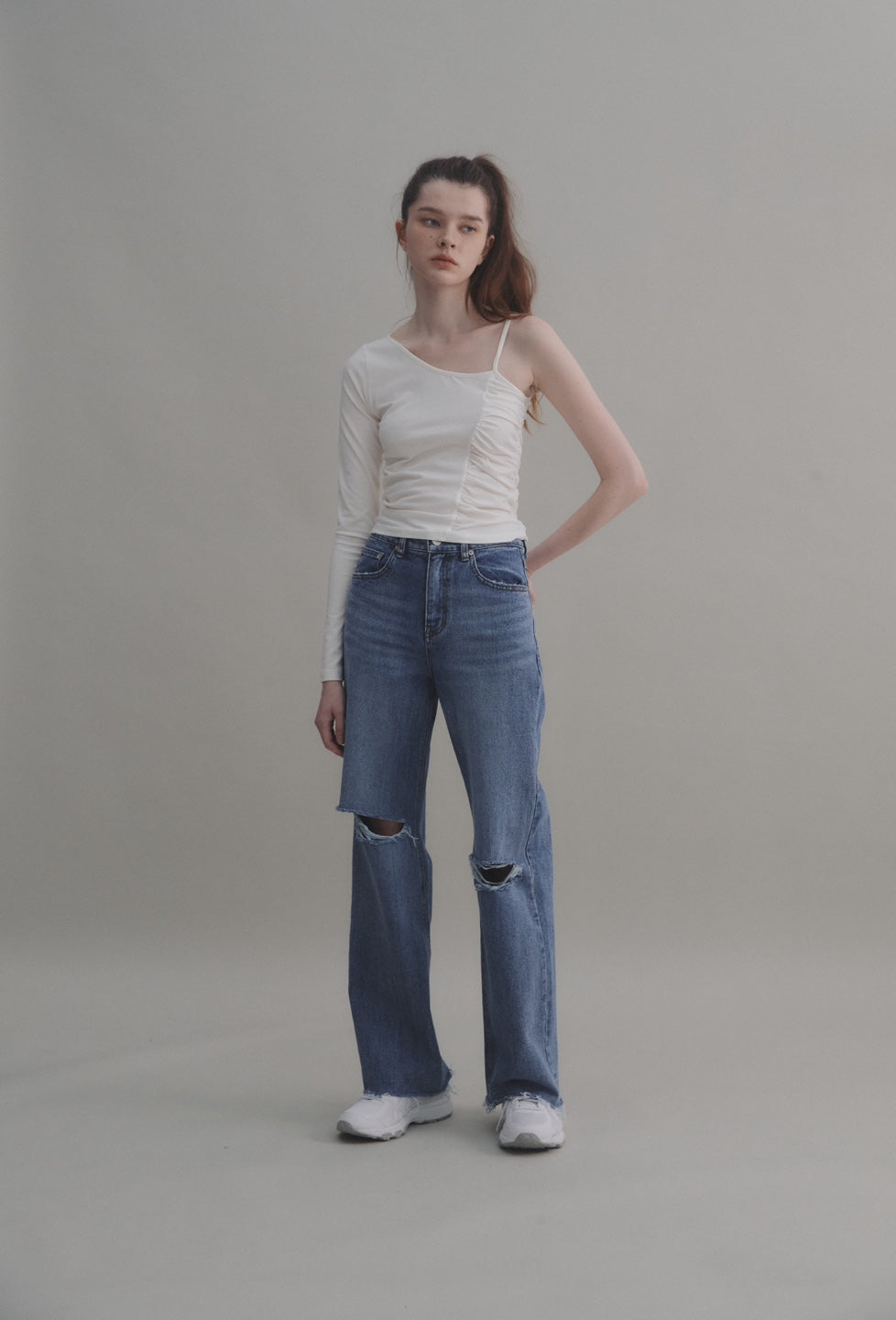 One shoulder top